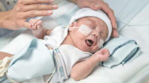 Prematüre bebek, Nedenleri ve belirtileri